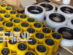 耐磨橡胶包胶滚筒
